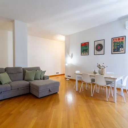 Station 150 Mq Apartamento Milán